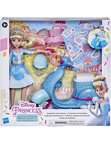 Disney Princess Comfy Squad Cenerentola con il suo Scooter - HASE89375L00 | Futurartb2b Ingrosso Giocattoli